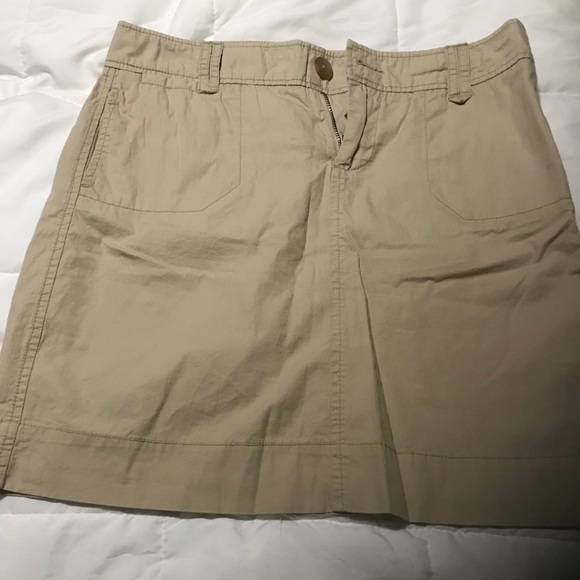Old navy size 2 khaki skirt - Picture 2 of 4